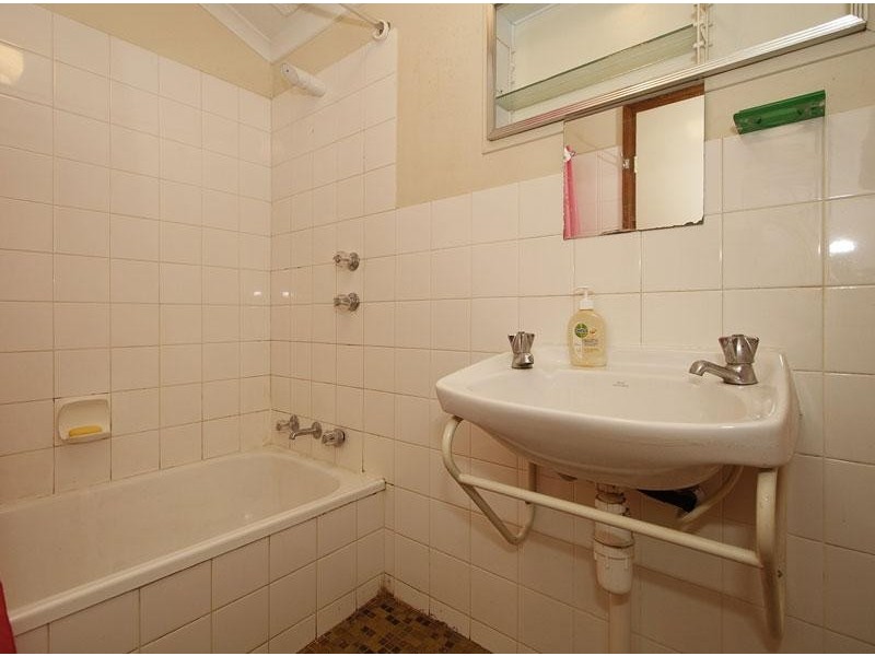 28 Lindsay Drive, Morphett Vale SA 5162