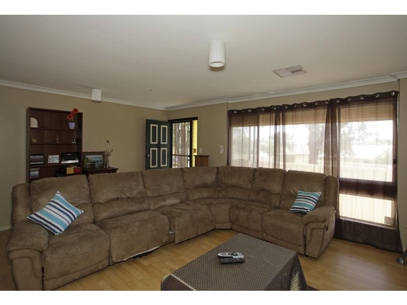 46 Williams Avenue, Hackham West SA 5163