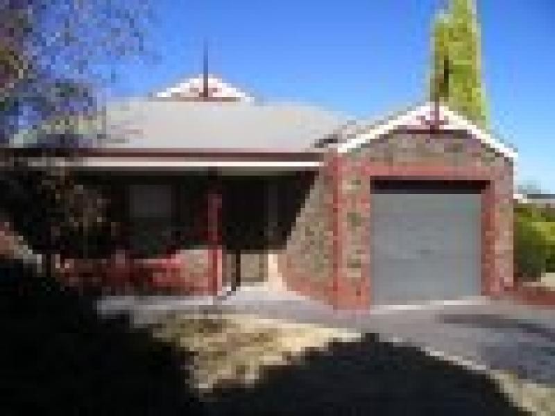 13 Hurtle Court, Woodcroft SA 5162