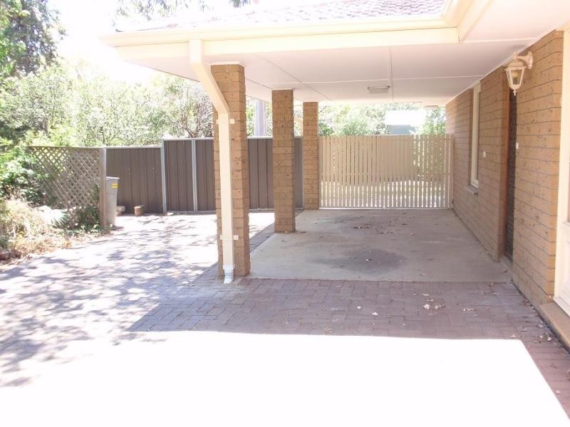 23 Barrdickson Crescent, Happy Valley SA 5159