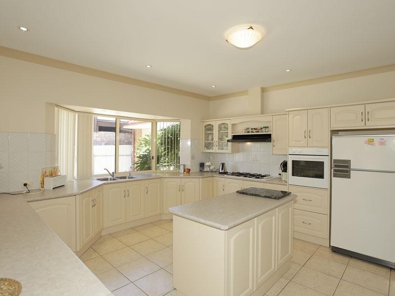 41 Aldam Avenue, Aldinga Beach SA 5173