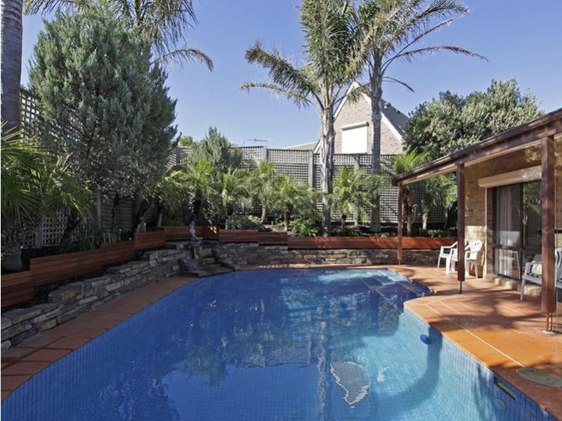 92 Perry Barr Road, Hallett Cove SA 5158