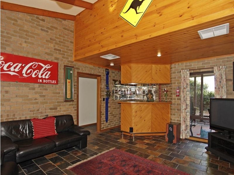 92 Perry Barr Road, Hallett Cove SA 5158