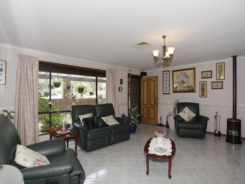 8 Magnolia Road, Reynella SA 5161