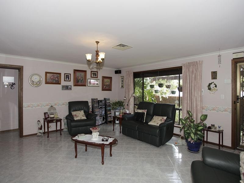 8 Magnolia Road, Reynella SA 5161