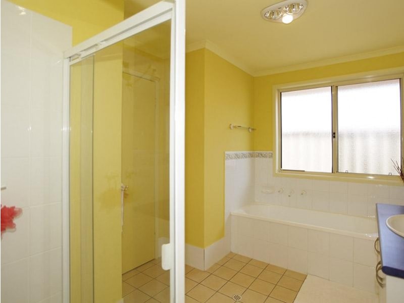 44 Tobin Crescent, Woodcroft SA 5162