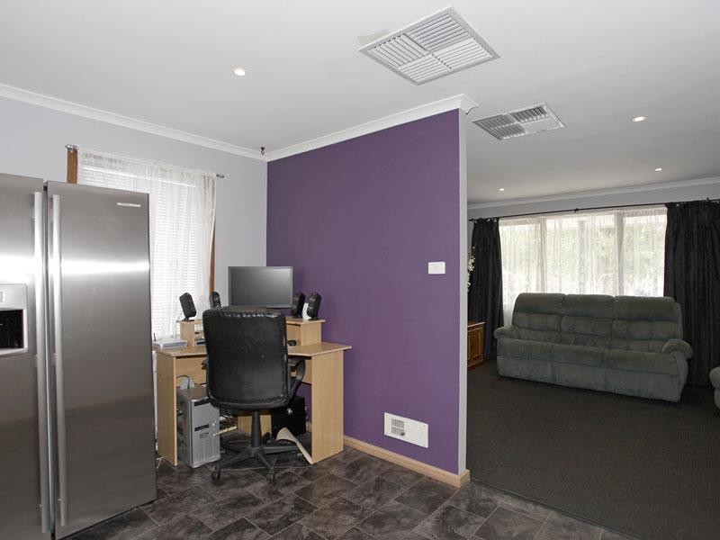 13 Fairview Grove, Hackham West SA 5163
