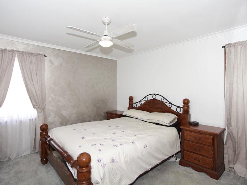 13 Fairview Grove, Hackham West SA 5163
