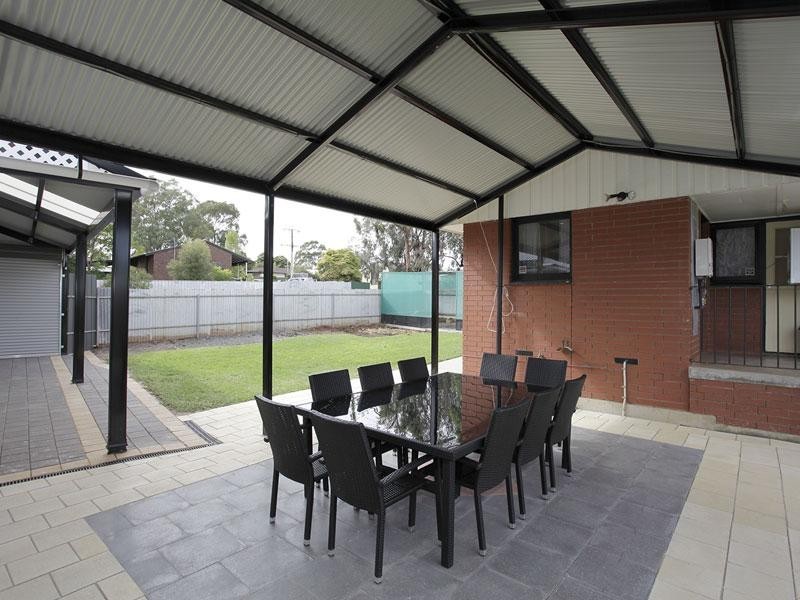 13 Fairview Grove, Hackham West SA 5163