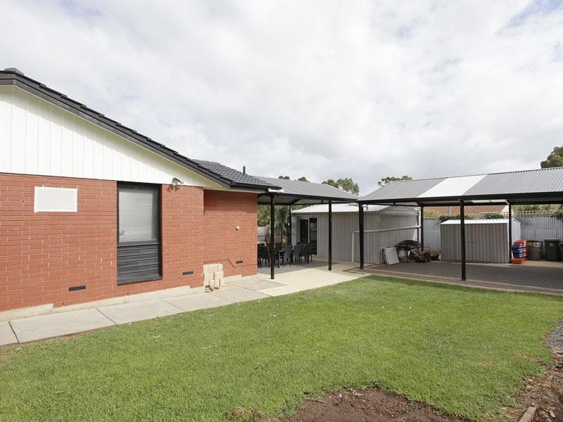 13 Fairview Grove, Hackham West SA 5163