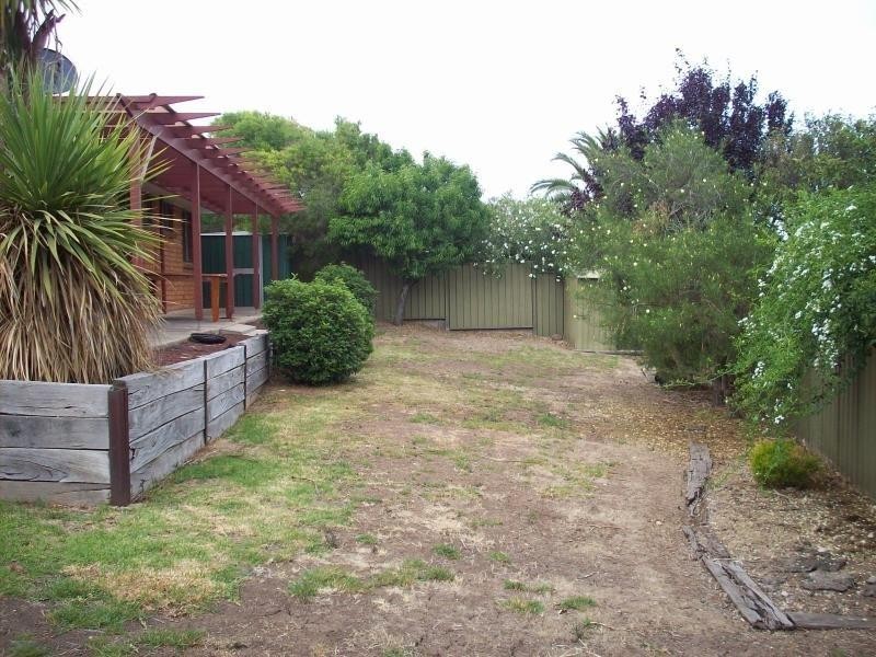 3 Fairhill Crescent, Hallett Cove SA 5158