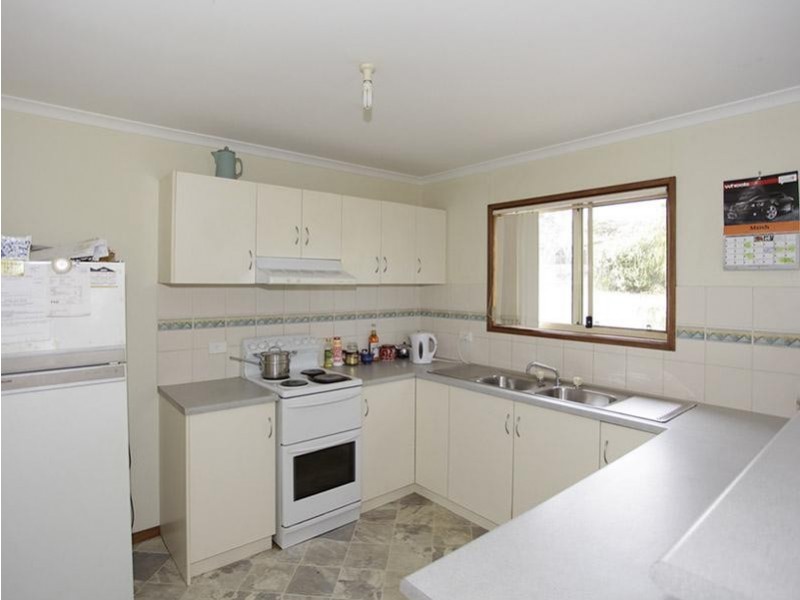 32 Stirling Avenue, Sellicks Beach SA 5174