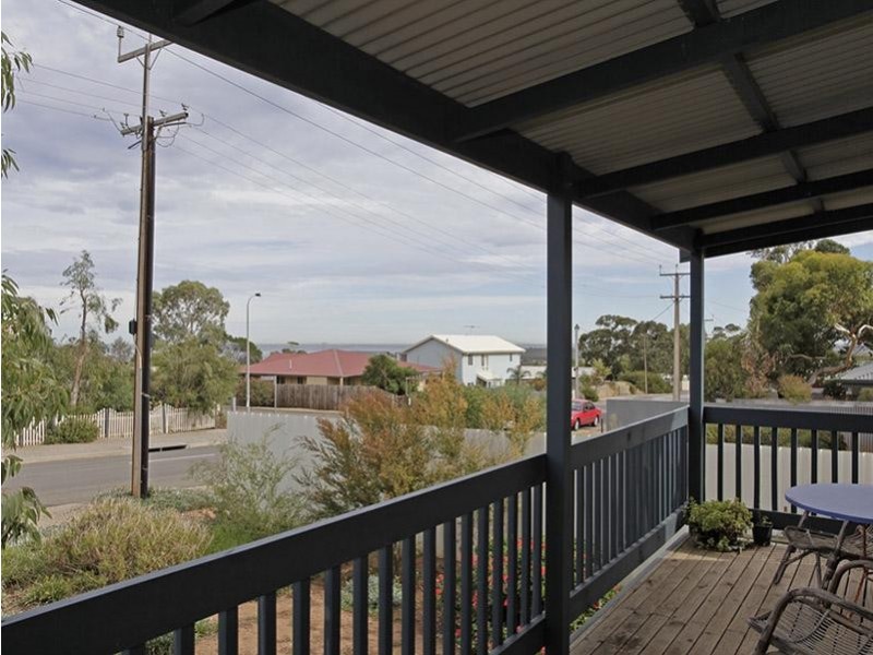 32 Stirling Avenue, Sellicks Beach SA 5174