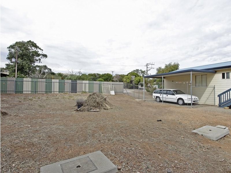 32 Stirling Avenue, Sellicks Beach SA 5174