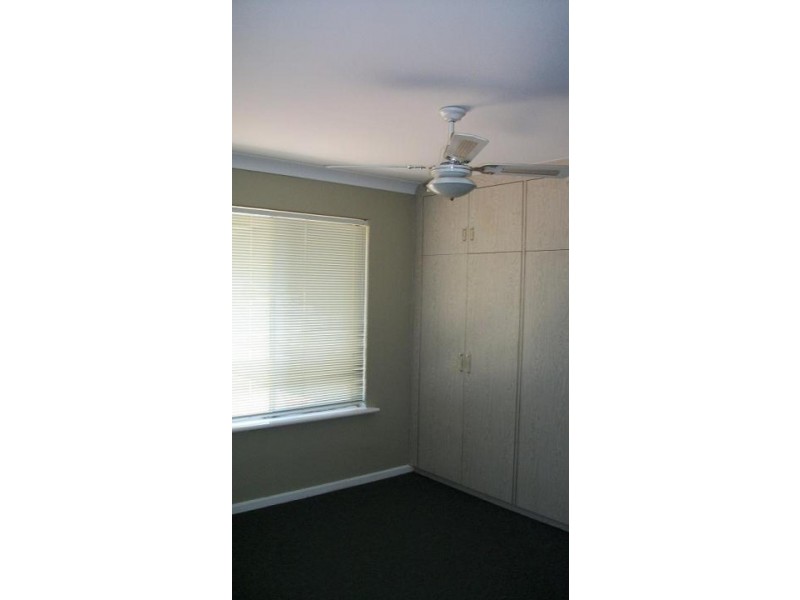 42 Arnold Drive, Hackham SA 5163