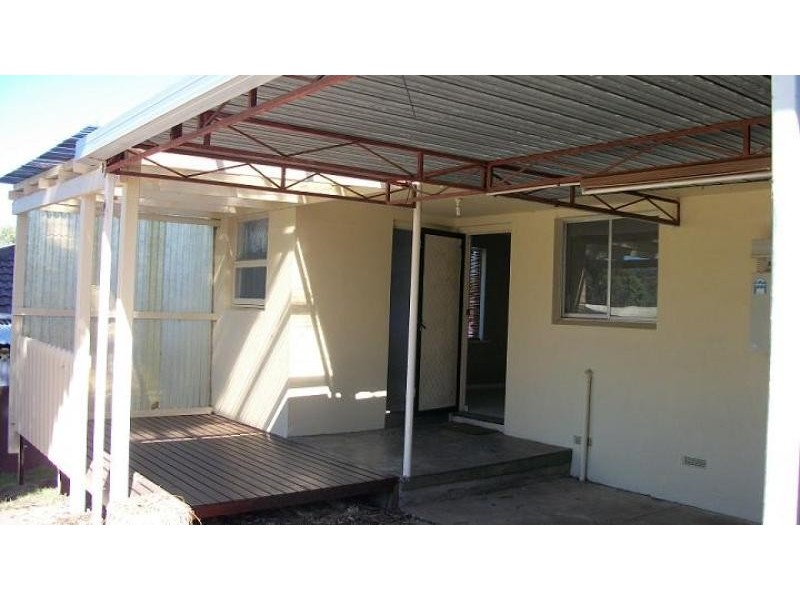 42 Arnold Drive, Hackham SA 5163