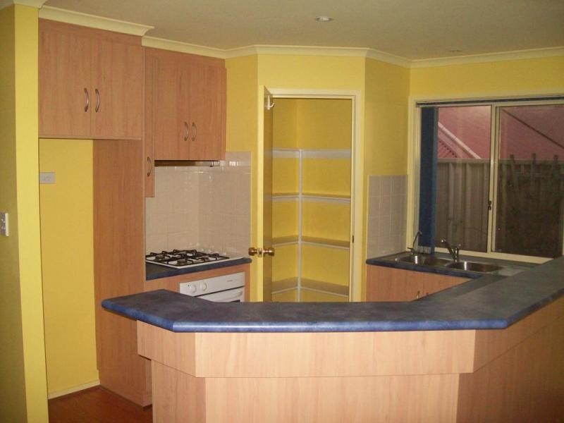 44 Tobin Crescent, Woodcroft SA 5162