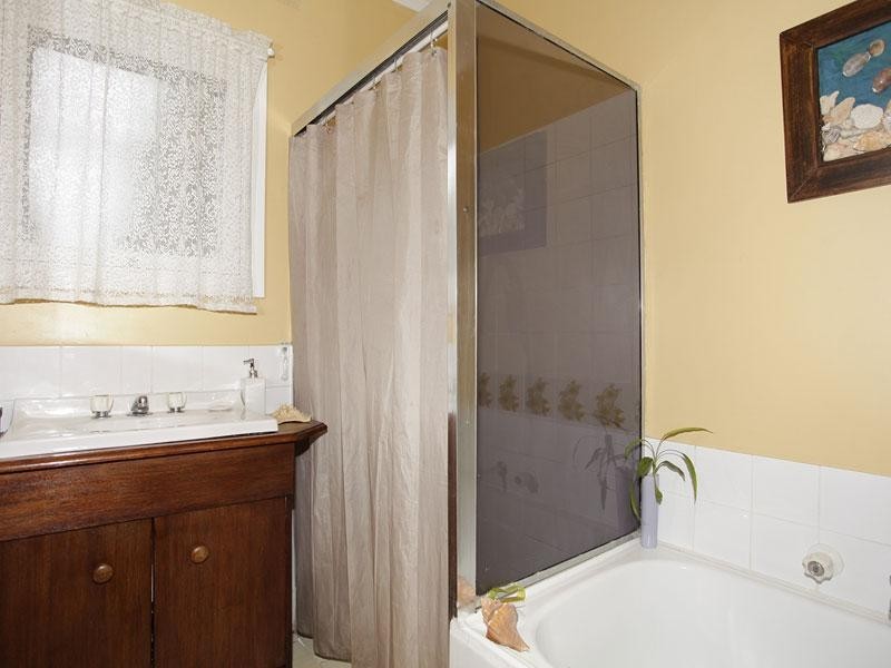 11 Moorong Road, O’sullivan Beach SA 5166