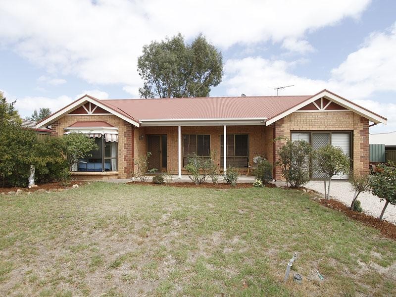 3 Evelyn Sturt Drive, Willunga SA 5172