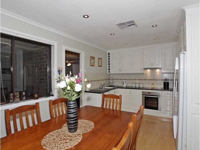 2 Ipari Terrace, Morphett Vale SA 5162
