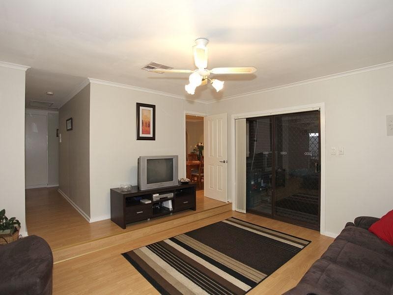 2 Ipari Terrace, Morphett Vale SA 5162