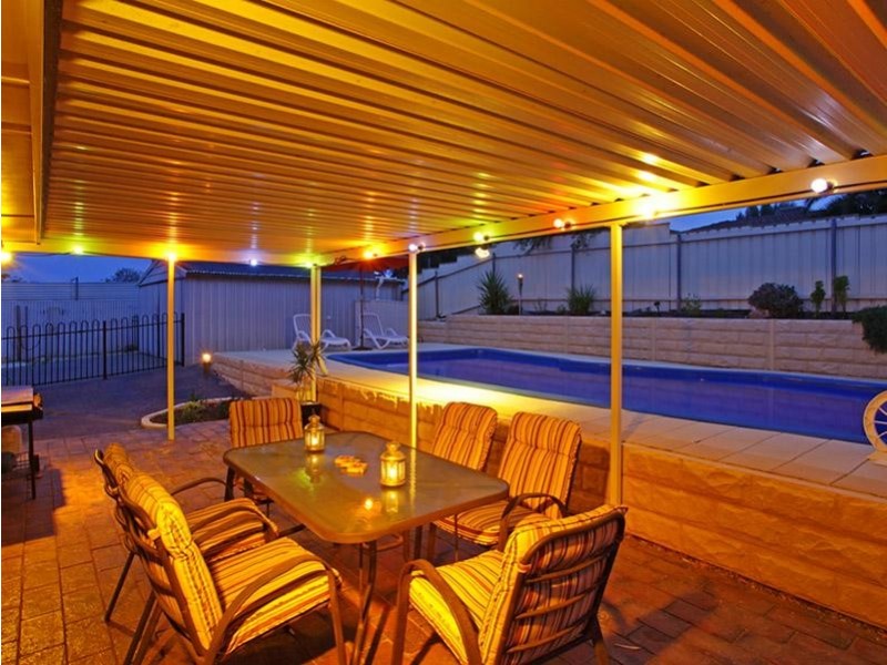 2 Ipari Terrace, Morphett Vale SA 5162