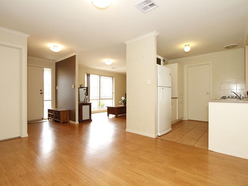 22 Simone Crescent, Morphett Vale SA 5162