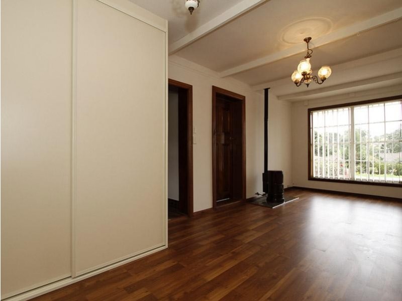 31 Torrens Street, Happy Valley SA 5159