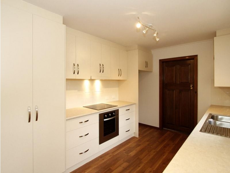 31 Torrens Street, Happy Valley SA 5159