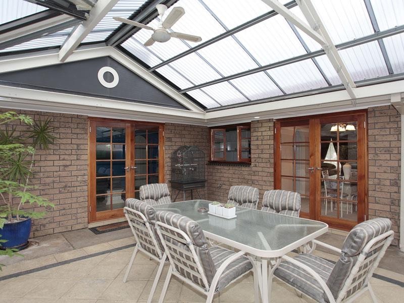 9 Kingsbridge Drive, Morphett Vale SA 5162