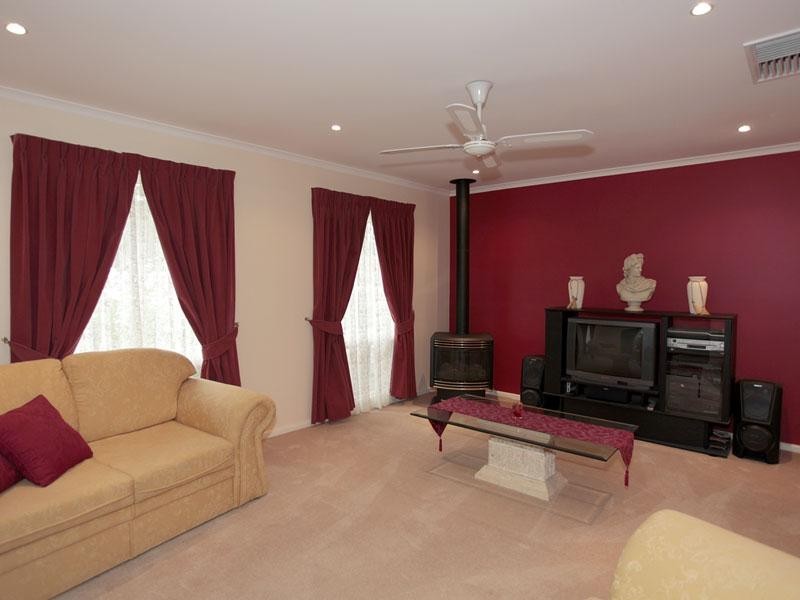 9 Kingsbridge Drive, Morphett Vale SA 5162