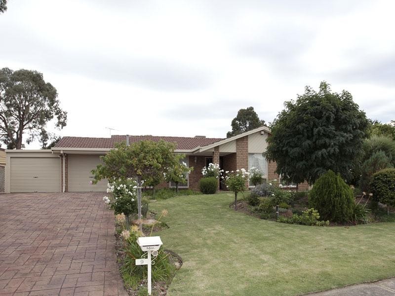 9 Kingsbridge Drive, Morphett Vale SA 5162