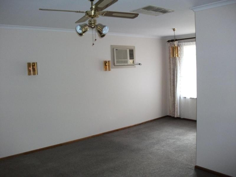 9 Windsor Court, Morphett Vale SA 5162