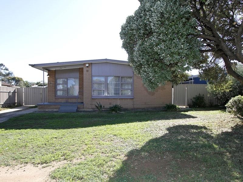 63 Selway Terrace, O’sullivan Beach SA 5166