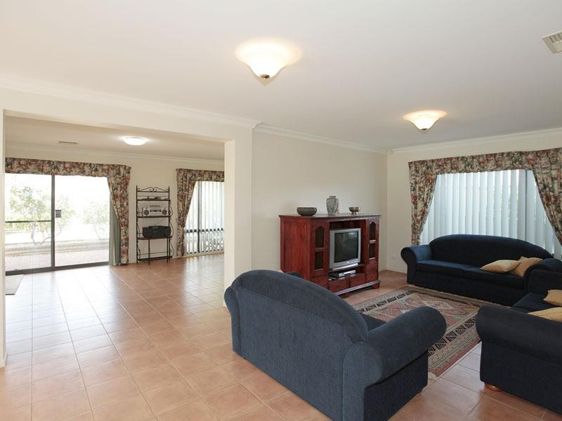 122 Esplanade, Aldinga Beach SA 5173