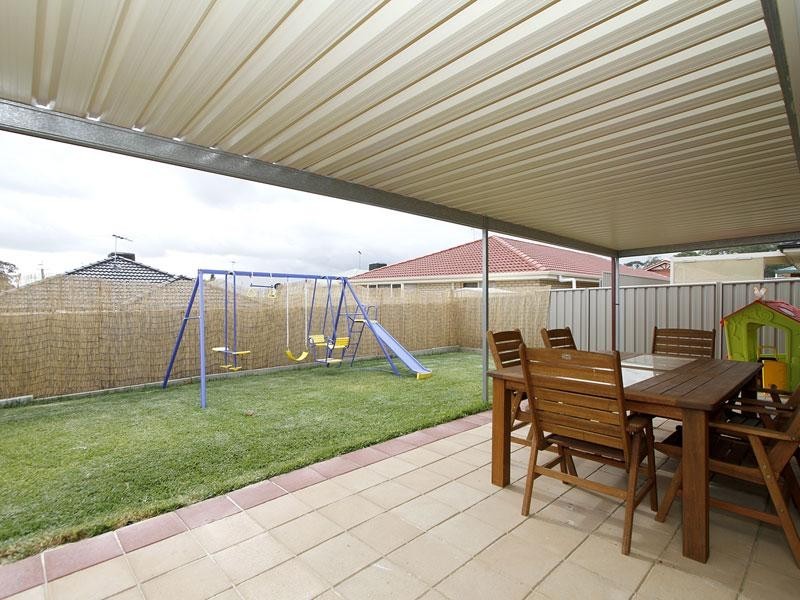 9 McGuire Court, Hackham SA 5163