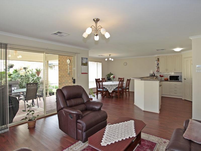 10 Mast Avenue, Seaford Meadows SA 5169