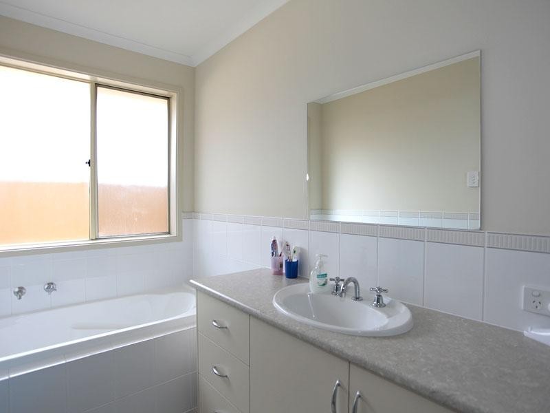 10 Mast Avenue, Seaford Meadows SA 5169