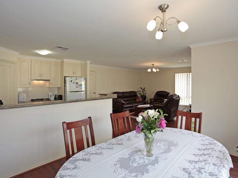 10 Mast Avenue, Seaford Meadows SA 5169