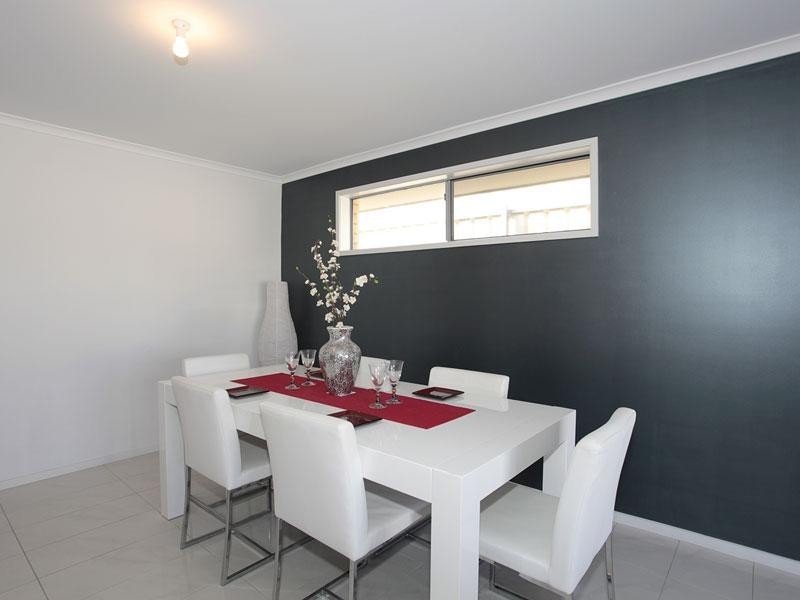 8 Fuschia Street, Huntfield Heights SA 5163