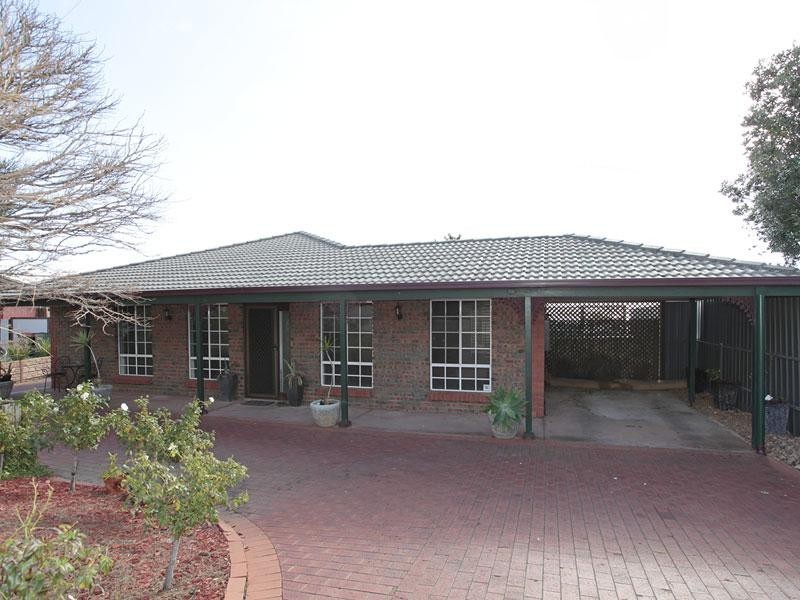 15 Goodrington Way, Moana SA 5169