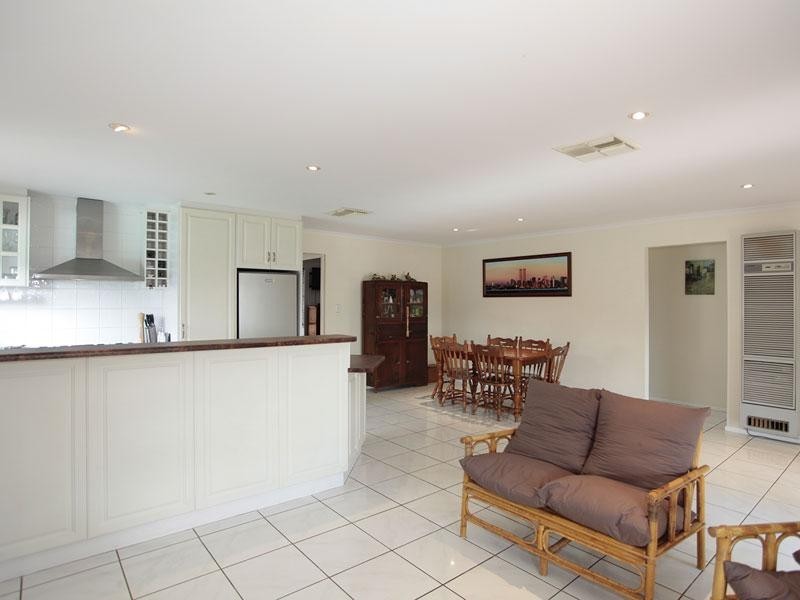 15 Goodrington Way, Moana SA 5169