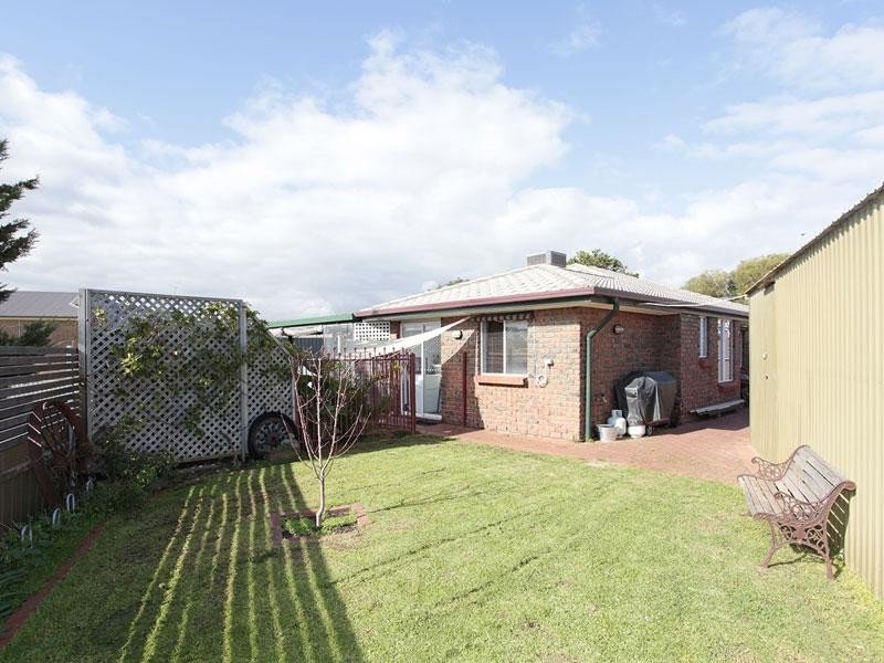 15 Goodrington Way, Moana SA 5169