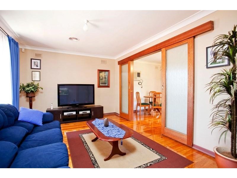 5 Edna Court, Hackham SA 5163