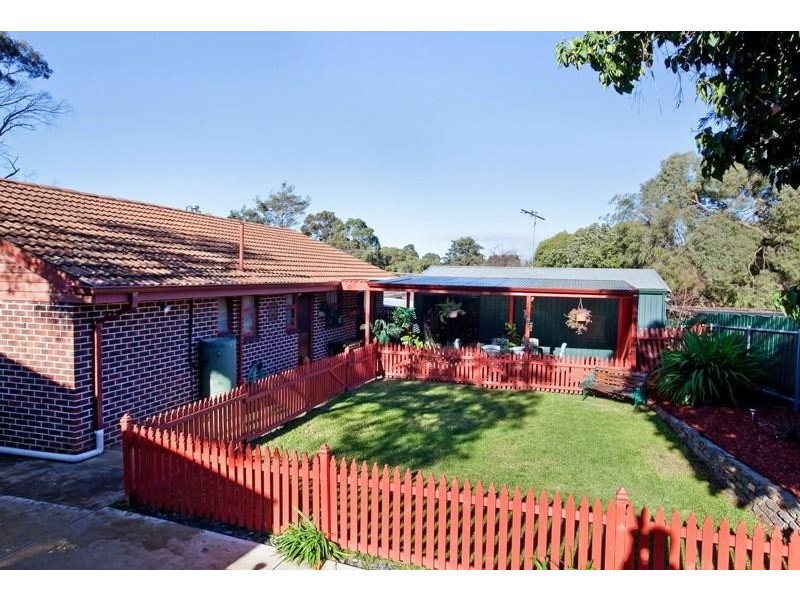 5 Edna Court, Hackham SA 5163
