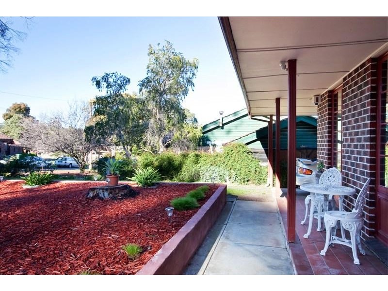 5 Edna Court, Hackham SA 5163