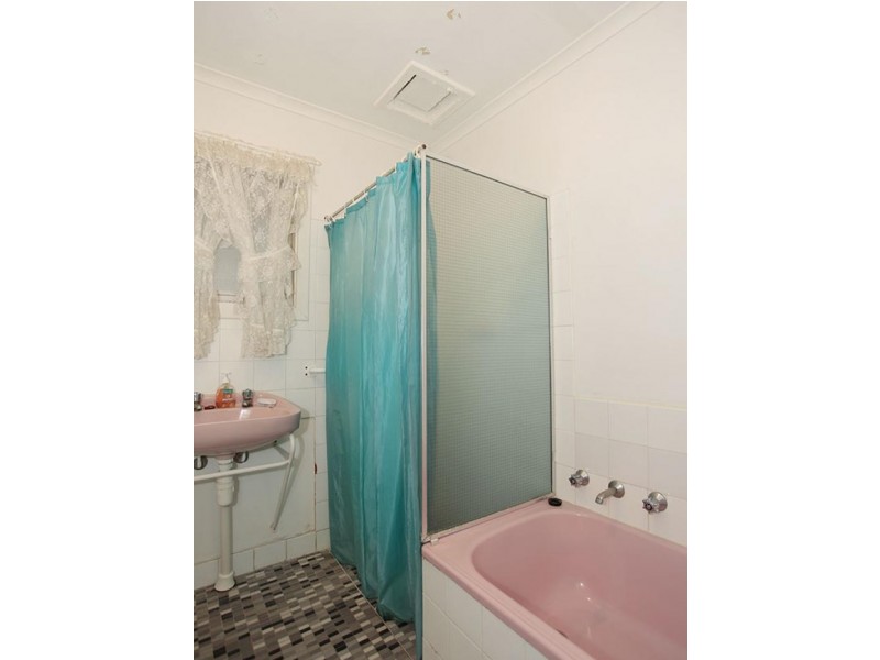 5 Edmund Street, Christie Downs SA 5164