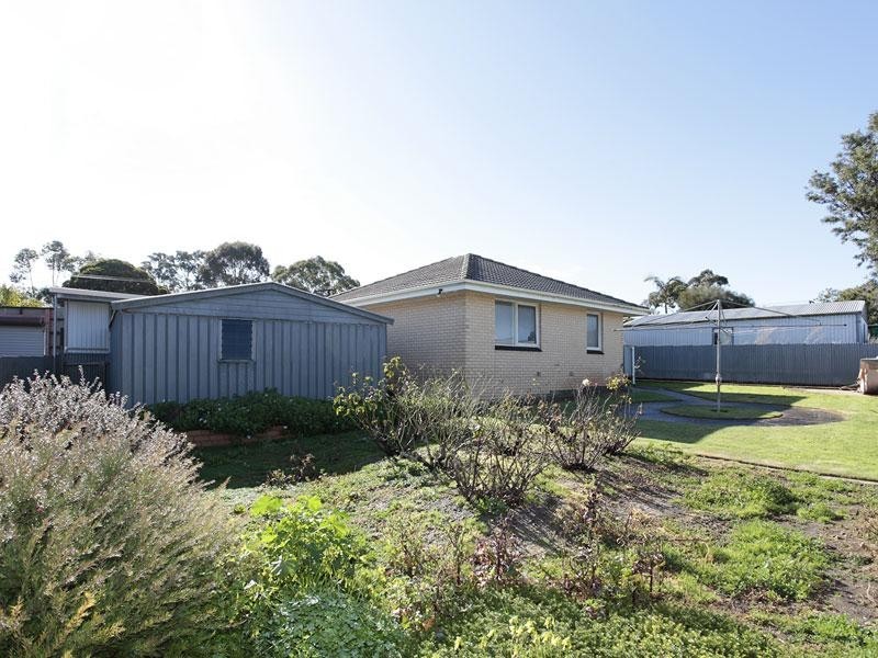 5 Edmund Street, Christie Downs SA 5164