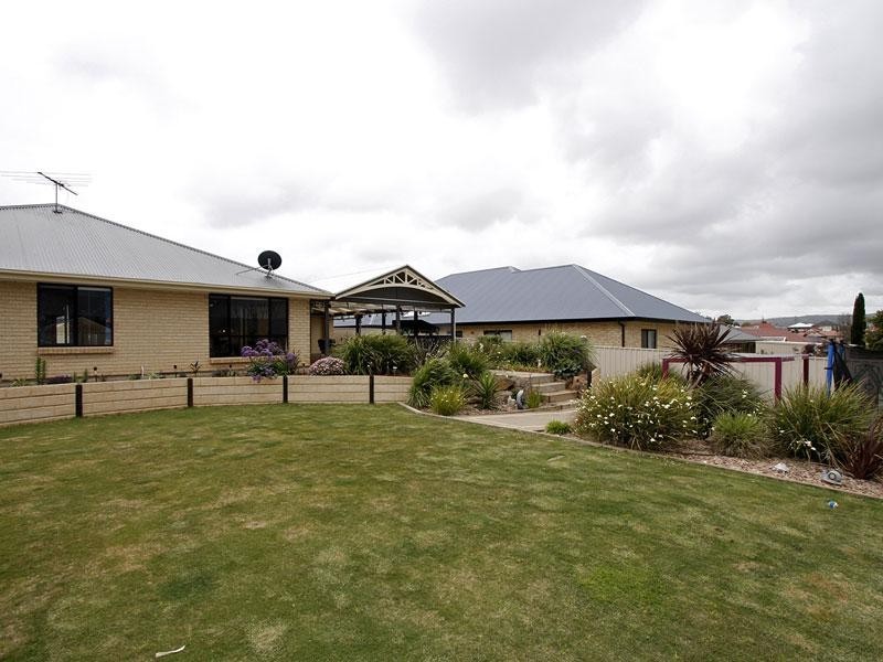 18 Vales Court, Mclaren Vale SA 5171