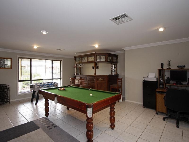 18 Vales Court, Mclaren Vale SA 5171
